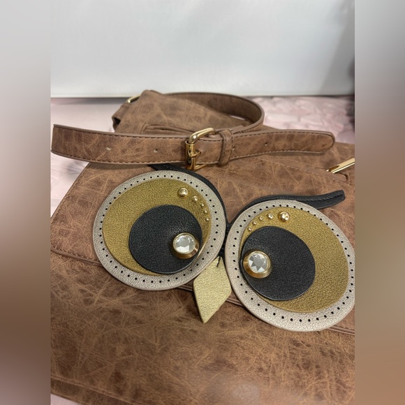 Cato 😍Adorable Big Eyes 👀 Owl Crossbody Purse - Picture 5 of 10